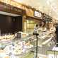 大丸東京店　明日２２日増床オープンの地階食品フロア「ほっぺタウン」を報道陣に公開